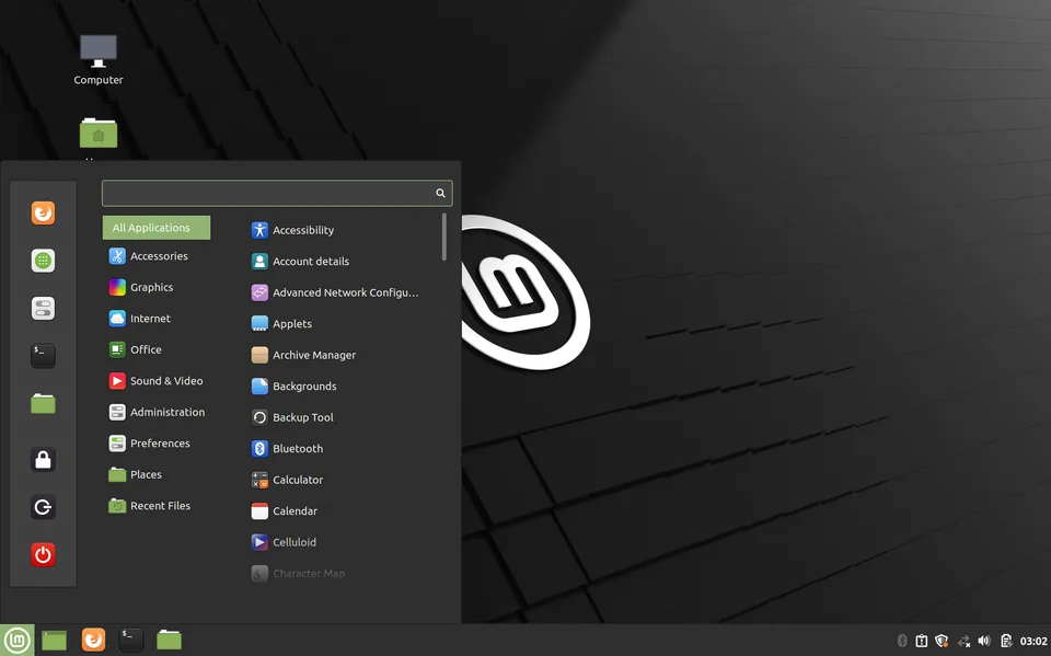 Cinnamon 5.2 desktop using Muffin